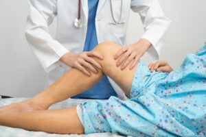 Blokady stawów i iniekcje dostawowe